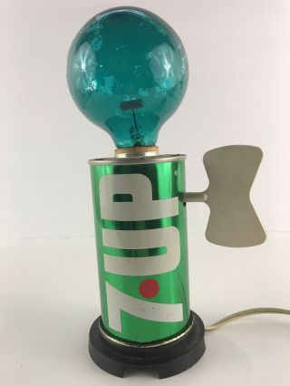 Vtg 1970s 7 - Up Soda Can The Uncola Flicker Light W/original Green Globe