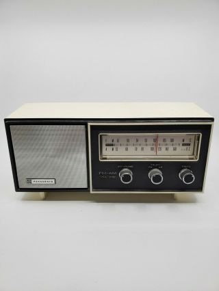 Vintage Panasonic Solid State Electric Radio Model Re - 6137 Fm - Am 2 - Band 1960 