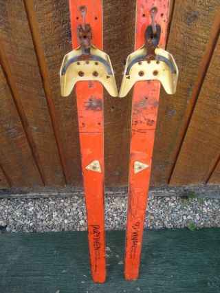 Vintage Skis 57 
