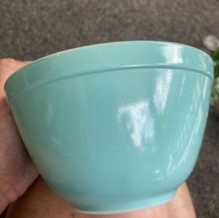 Vintage Robins Egg/turquoise Pyrex Mixing Bowl 401 1 1/2 Pt