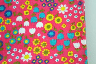 Vintage 1960s Groovy Daisy Flower Power Tulip Bubbluegum Pink Novelty Fabric 44w