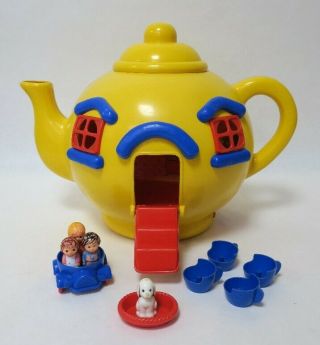 Bluebird Toys Big Yellow Teapot Vintage Tea Pot 1981 Kids Toys