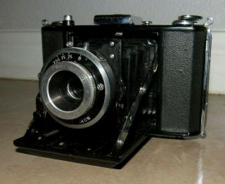 Vintage Nettar 515/16 Zeiss Ikon Camera W/ Leather Carrying Case