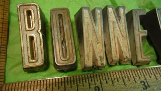 AZ72 Pontiac Bonneville Rear Header Letter Emblems Vintage 1961 BONNEVILLE 2