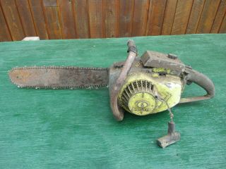 Vintage Pioneer 1200 Chainsaw Chain Saw With 17 " Bar