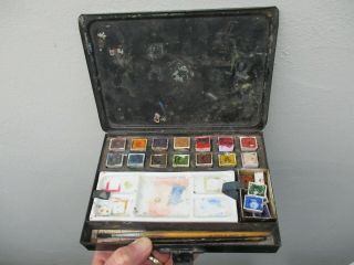 A Vintage Artists Painting Box & Contents