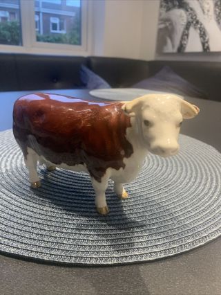 Vintage Beswick - Hereford Cow - Ch.  Of Champions 1360
