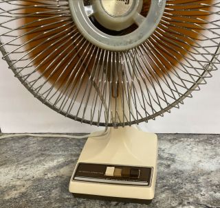 Vintage LASKO Electric Fan 12 inch Oscillating 3 speed Amber Brown blades 2