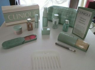 Vintage Clinique Green Makeup Case " Perfect Solutions " Toiletry Kit 13 - Piece Set