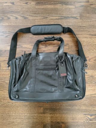 Vintage Tumi Black Leather Messenger Bag Briefcase Laptop Computer Shoulder Bag