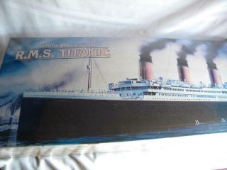 Vtg Plastic Model Kit R M S Titanic White Star Line Minicraft 1/350th 30 "
