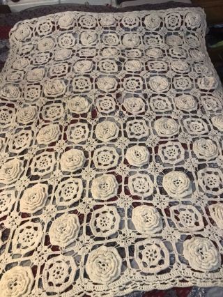 Vintage Handmade Crochet Blanket Afghan Granny Square 3d Rose 80 X 100