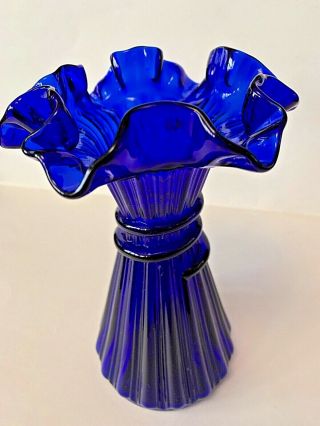 Vintage Fenton Art Glass Cobalt Blue Ribbed Ruffled Rim Vase 7.  25 " Tall