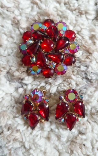 Vintage Signed Weiss Red Rhinestone Brooch And Clip Earrings Set