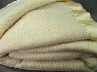 Vntg Acrylic Blanket Satin Trim Edge Waffle Weave Thermal Cream Queen 86x96 Mcm