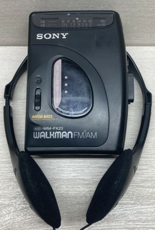 Vtg Sony Walkman Wm - Fx23 Mega Bass Am/fm Cassette Sony Mdr - 027 Headphones