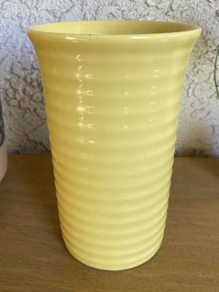 Vtg Bauer Art Pottery Lt Yellow Ring Ware Cylinder Vase 8.  25in T X 5.  25in W Usa