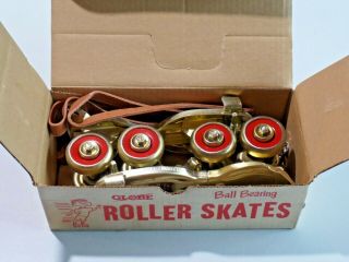 Vintage Globe Ball Bearing Roller Skates Ages 8 And Up No.  42 W/ Key