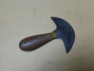Vintage C.  S.  Osborne & Co.  Round Leather Knife