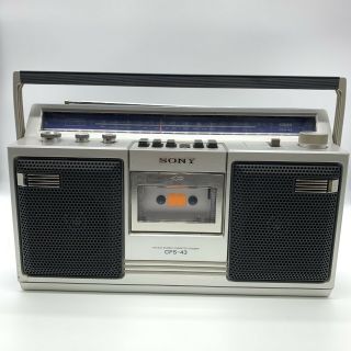 Vintage Sony Am/fm Cassette Player Stereo Boombox Radio 1982 1 Button Missing