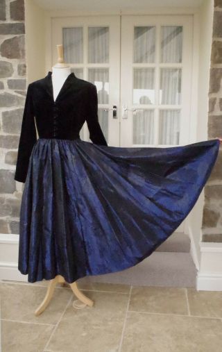 Vintage Laura Ashley Blue Velvet Dress Size Uk14 Eu42 Us12 1980s