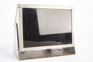 Vintage Brumberger 5 X 7 Inch Darkroom Safelight With Bulb And Filter V17