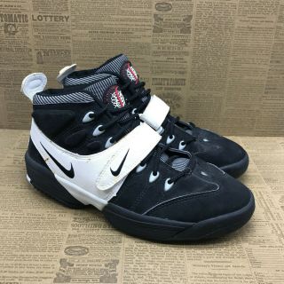 Nike Womens Vintage Swoopes Air Max Black White Basketball Shoes Mid Top Size 9