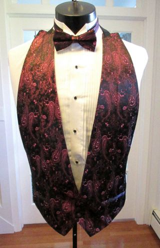 Mens Vintage Formal Vest Lame Raspberry Pasiley Bow Tie & Sq.  Osfa Nb7