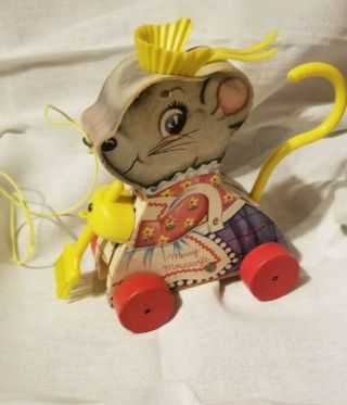 Fisher Price Vintage Merry Mousewife 662 Pull Toy.  Htf Rare