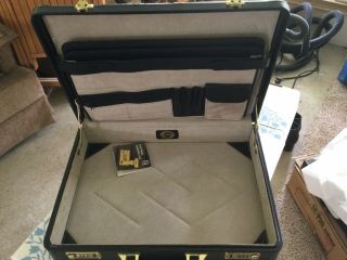 Vintage Unbranded Faux Leather Combination Lock Black Briefcase