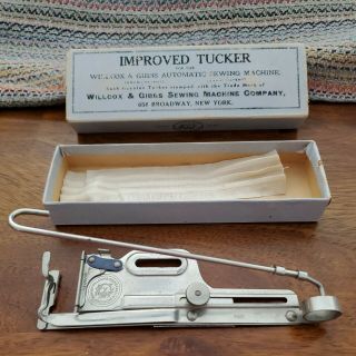 Vintage Willcox & Gibbs Automatic Sewing Sewing Machine Improved Tucker
