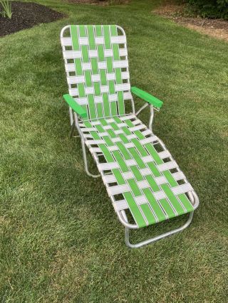 Vintage Aluminum Webbed Folding Beach Lawn Lounge Chair Chaise Green And White