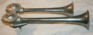 Vintage Hadley Dual Trumpet Air Horns