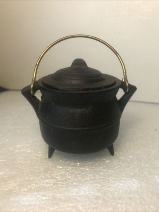 Vintage Wilton Miniature Cast Iron Cauldron Kettle Pot With Lid Hard To Find