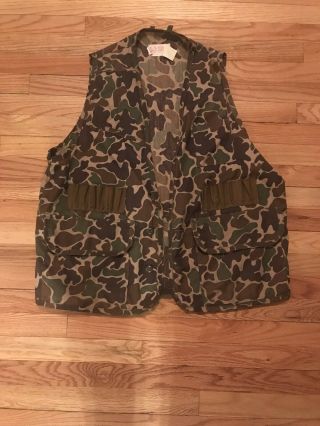 Vintage Duck Camo Hunting Vest Made In Usa By Saftbak.  Size Xl.  Game Pouch.