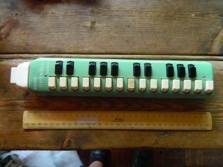 Hc7 Hohner Melodica Soprano Vintage Musical Instrument Made In Germany
