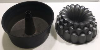 Vintage 10” Bundt Pan Cast Aluminum Fluted Tube For Bundt Cake Or Jello Mold.  A5