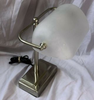 Art Deco Bankers Desk Lamp Frosted White Glass Vintage with Power Outlets READ 2