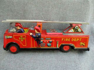 Old Vintage 1950s - 1960s Japan Tin Friction Toy Fire Engine Truck 9.  5 " Fire Dept.