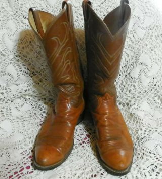 Vintage Tony Lama Western Cowboy Boots 10.  D Style 8335 Brown