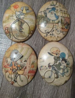 Set Of 4 Vintage 1970s Holly Hobbie Wall Plaques Porcelain Oval 4.  5 " X 3.  5 "