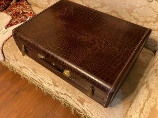 Vintage 24 " Samsonite Faux Alligator Skin Luggage Travel Suitcase 4151