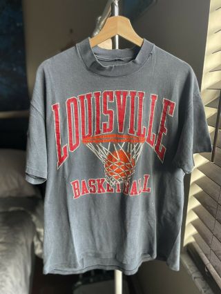 Vtg 90s Louisville Cardinals Basketball Black Graphic Print T - Shirt L