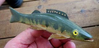 Vintage Unfished Very Rare Tom Bachelor Curved Tail Perch Fish Decoy Signed