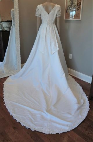 Vintage Sweetheart Gowns White Satin Wedding Gown Sequins & Seed Pearls Size 6p