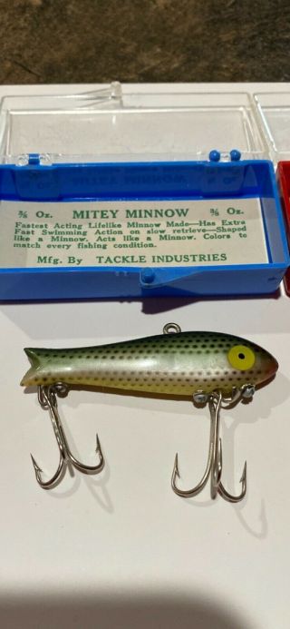 VINTAGE MITEY MINNOW LURES BY TACKLE INDUSTRIES. 2