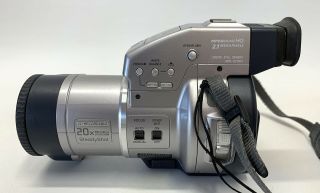 Vintage Sony Mavica MVC - CD1000 Digital Movie/Still Camera 2.  1 MP w/ Accessories 3