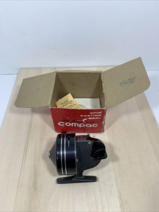 Compac Bearcat Vintage Closed Faced Spin Casting Reel W/box
