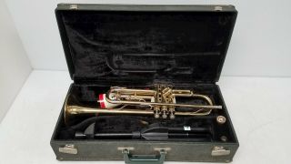 Vintage Holton Collegiate Elkhorn Wis Trumpet W/case