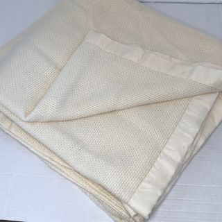 Vintage Soft Acrylic Blanket Satin Trim Ivory Creme Waffle Weave Usa 92x80